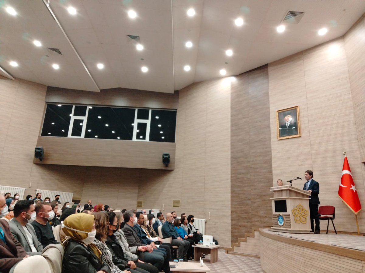 neu_saglikbilim's tweet photo. Fakültemizde Sağlık İdarecileri Günü kapsamında "Sağlıkta Yapay Zeka" konulu etkinlik düzenlenmiştir. Etkinlikte konuşmacı olan Fakültemiz Sağlık Yönetimi Bölümü öğretim üyesi Sayın Doç. Dr. Yusuf Yalçın İLERİ'ye değerli paylaşımlarından ötürü çok teşekkür ederiz 💐 https://t.co/nLeYPnVK3n