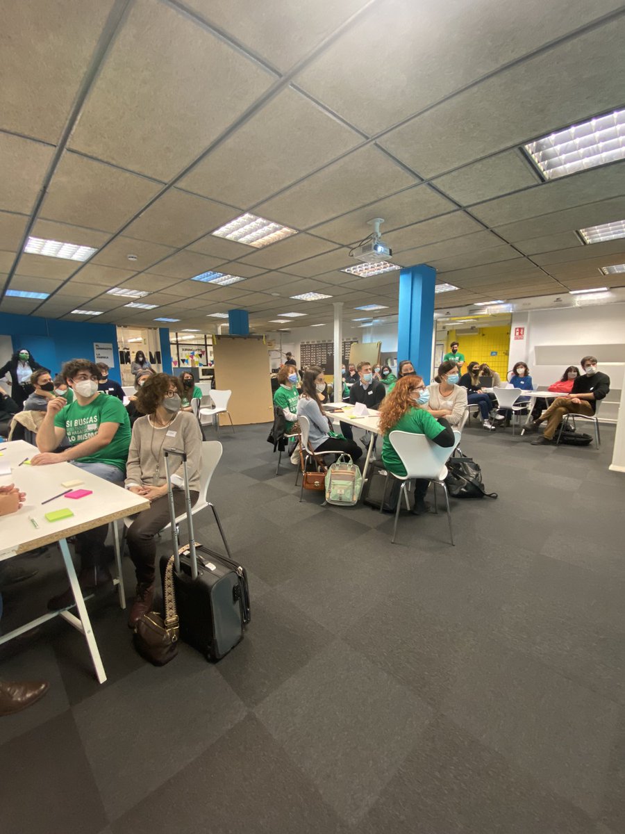 teamlabs's tweet photo. #OxfamIntermónHack 🚀 hoy en nuestro lab de Barcelona acogemos a @OxfamIntermon para un #hackathon para desarrollar nuevas ideas e innovar la captación de donantes 💫 @SngularTeamlabs @uxerschool https://t.co/SVykWrNcWp