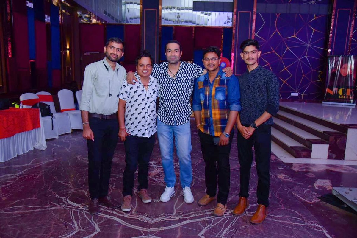 kapilrajkp's tweet photo. All about India Super Model 2022 Presented by @dreamz_pr_house
@SharadC0007 bro ๐
Amazing Eve with folks ๐๐ค๐ป
Honoured with @AshmitPatel
#indiasupermodel #beautypageant #fashionshow #dreamzproductionhouse
#sharadchoudhary #entrepreneur #kapilrajkp #jaipur #anighttoremember https://t.co/YIedAYbAqo