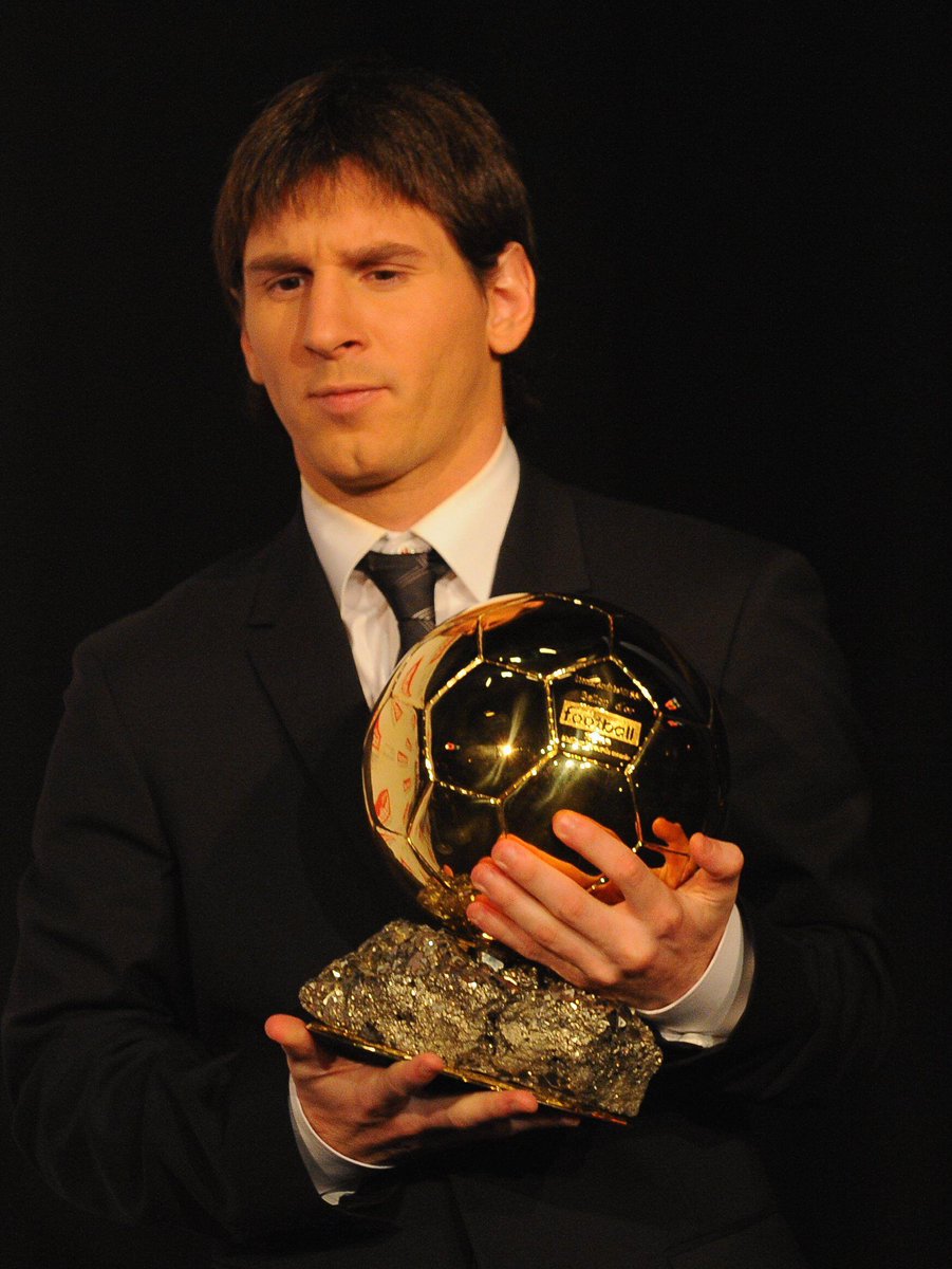 sportbible's tweet photo. At 25 years old, Lionel Messi had 4 Ballon d'Ors... 🔥

Today, there is not a single player under the age of 25 who has a Ballon d'Or... 👀 https://t.co/5l11p2ZRw8