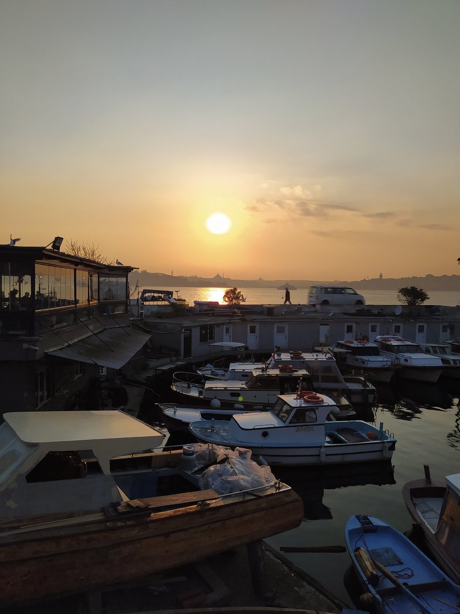 Fırat (@kurdishfrance) on Twitter photo 