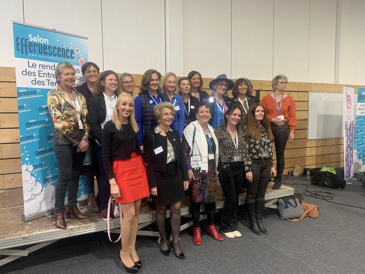 CCI_95's tweet photo. 👉 @FCEFrance en force au Salon @effervescence95
#FemmesFormidables --
Carole Gratzmuller @PKuchly57 @philippecran @CCI_Paris_IdF @ccifrance https://t.co/3U0Yiq8CRH