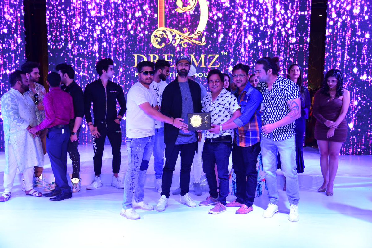 kapilrajkp's tweet photo. All about India Super Model 2022 Presented by @dreamz_pr_house
@SharadC0007 bro ๐
Amazing Eve with folks ๐๐ค๐ป
Honoured with @AshmitPatel
#indiasupermodel #beautypageant #fashionshow #dreamzproductionhouse
#sharadchoudhary #entrepreneur #kapilrajkp #jaipur #anighttoremember https://t.co/YIedAYbAqo
