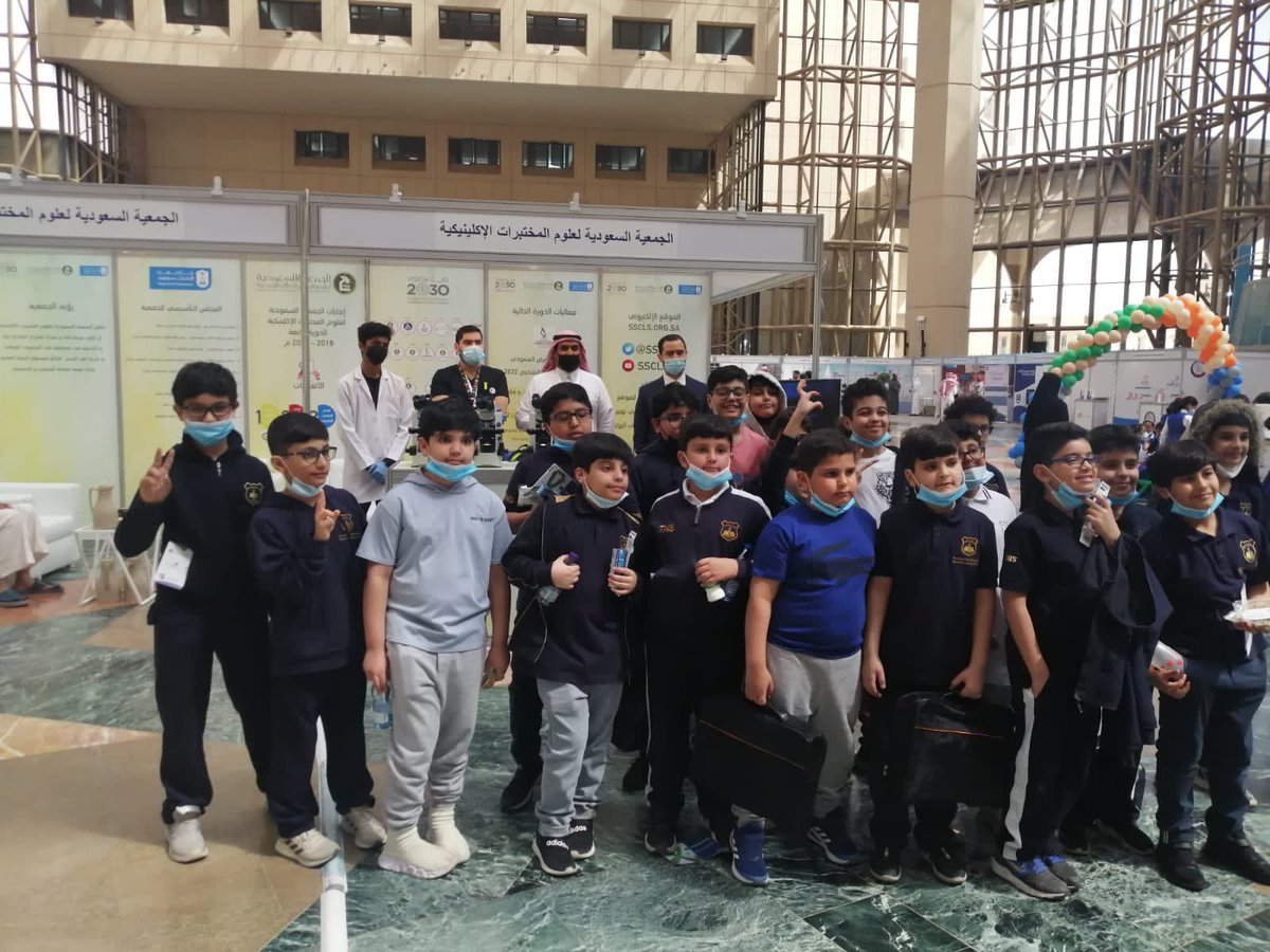 DrKAlharbi's tweet photo. اليوم الثاني من فعاليات مشاركة الجمعية @SSCLS  في #ملتقى_الجمعيات_العلمية #جامعة_الملك_سعود https://t.co/FjHVALscsq