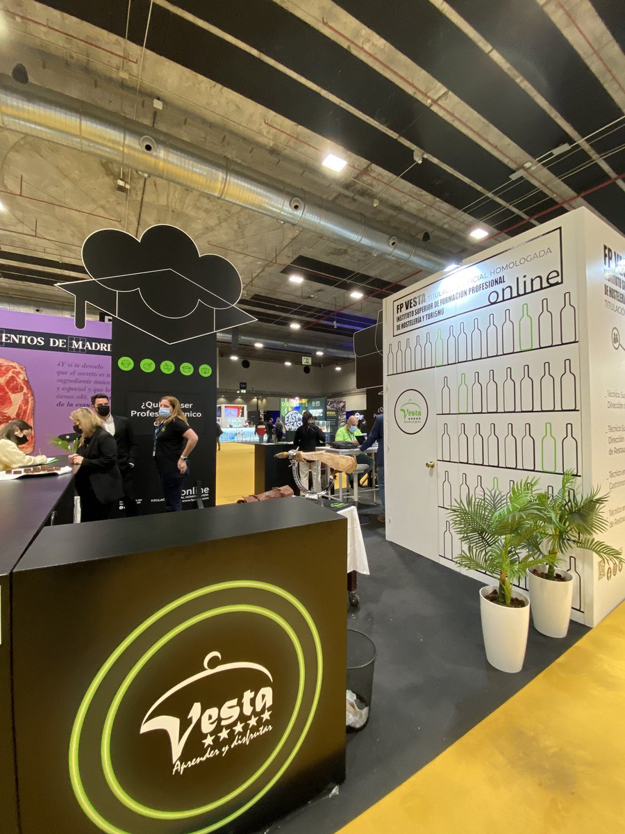 madridfusion's tweet photo. La formación también es muy importante en #MadridFusion2022. En el espacio de @ISFPVesta podrás descubrir más sobre la esencia pura del FP. 🎓 #FPOnline https://t.co/hCX9FiEmh7