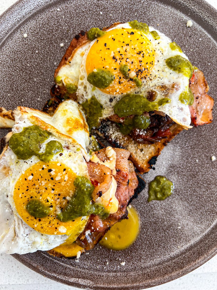Chef_Kelly__'s tweet photo. Ox liver breakfast stack. Open sandwiches are my love language. Any chance I get to whip one up for my loved ones and/or clients, I’m on it.
#MostImportantMealOfTheDay
#BreakfastStack
#ChefLife
#ChefKelly https://t.co/rBBJyxYirY