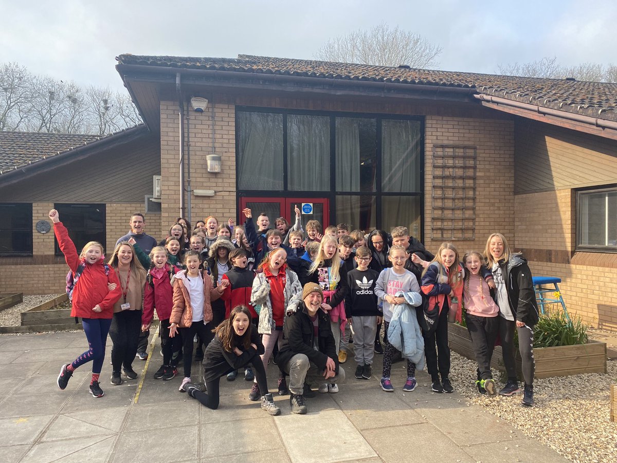 UndySchool's tweet photo. And we’re off!!!! 🎉 Gilwern, here we come!! Keep checking for updates whilst we are away!! Lots of photos to come!! 🥳 https://t.co/uxIi2TZVDI