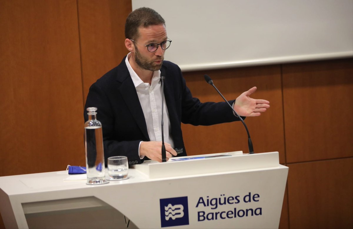 aiguesbcnclient's tweet photo. Continuem impulsant el nostre paper d’agent actiu en favor de la recuperació social i econòmica, treballant amb els nostres proveïdors🤝.

✅ Escolta activa
✅ Diàleg permanent
✅ Creació de valor compartit
✅ Acció climàtica
✅ Acció social https://t.co/KnGS1JrBFo