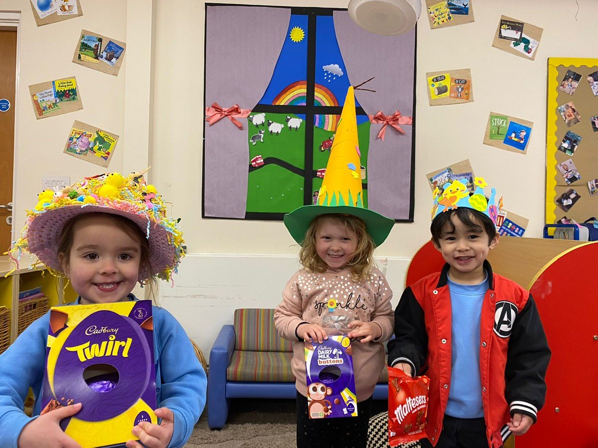CrownWoodPS's tweet photo. We had a wonderful array of Easter bonnets and painted eggs on display in school yesterday. We loved the creativity - well done to everyone who took part. #daretodream #eggcellentwork https://t.co/njVVWwiAbg