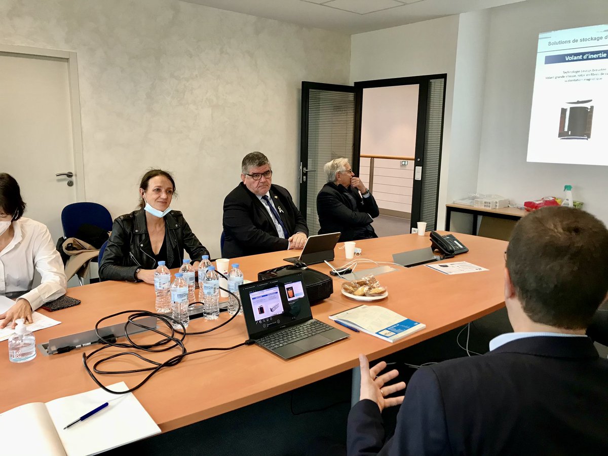 GaginPaoli's tweet photo. L’innovation au service de la transition énergétique
La société auboise #Levisys dvlp des volants d’inertie, techno de pointe de stockage et de résilience du réseau, pour accompagner le déploiement des #EnR et renforcer la souveraineté énergétique. #AutonomieÉnergétique (2/6) https://t.co/Cw8AxMVXJB