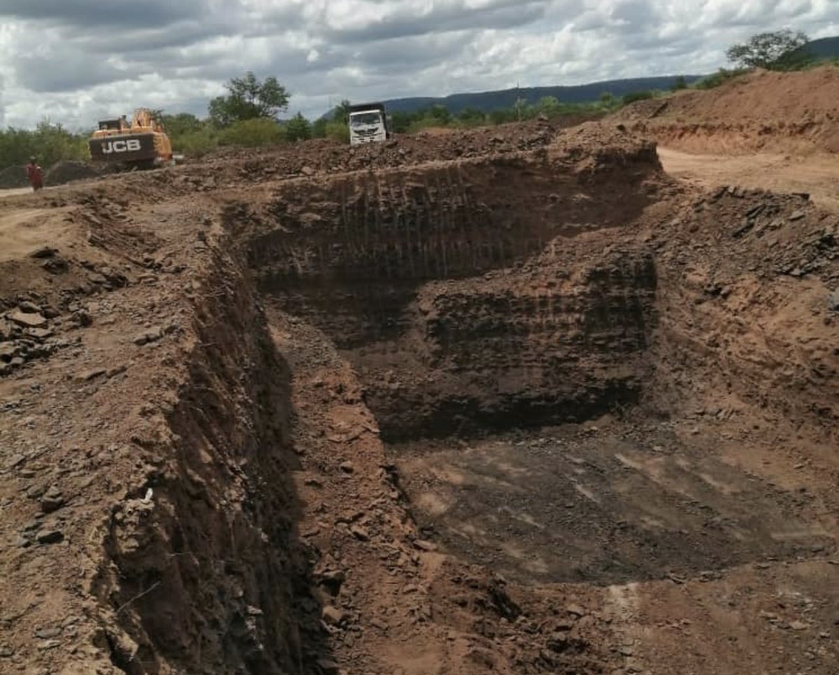 ContangoPlc's tweet photo. Production is underway on Block 2, which was selected given the high-quality coking coal found at that location and its proximity to surface. 

Studies estimate 96Mt of coking coal within Block 2, which forms part of the broader #CGO Lubu complex.

https://t.co/PY4weV3bFB https://t.co/vY3JqOqlwk
