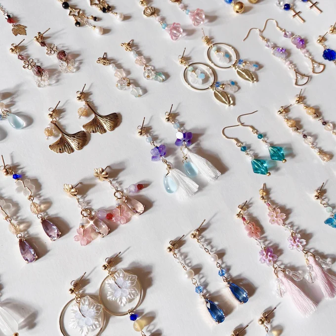 rts appreciated 🥰✨

genshin inspired earrings and necklaces available tonight at 7PM 💫

🛒 https://t.co/hF8z7IljVs
🌸 https://t.co/14qQlA4MWS 