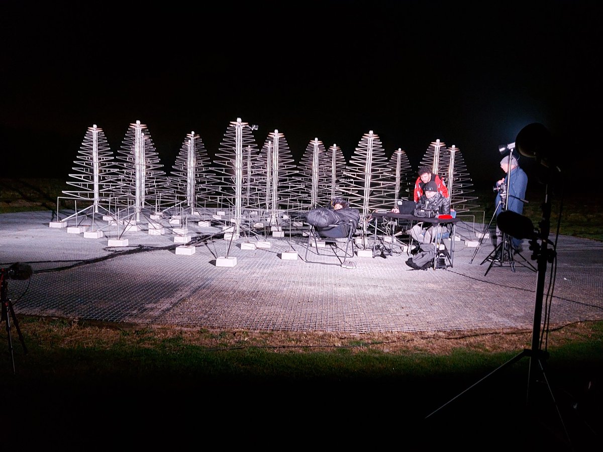 Yesterday we sent <a href="/danieladepaulis/">Daniela de Paulis</a> brainwaves to space and 9th of April we will do a hands/brains -on experience about the project at the <a href="/Cambridge_Fest/">Cambridge Festival</a>  somnospace.diejungeakademie.de