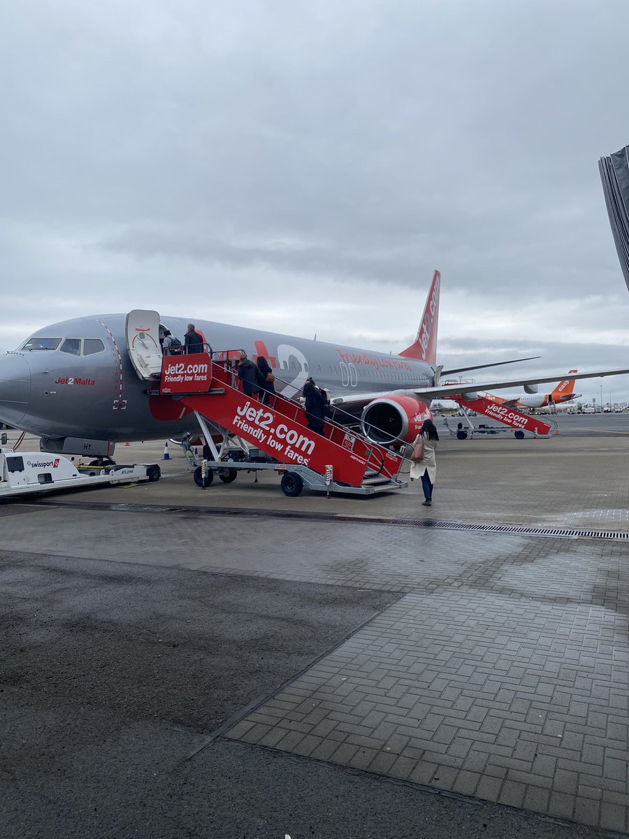 GinaBiggins's tweet image. Getting ready for take off here in #Belfast touching down soon in The Kingdom 💚💛✈️ for #Meitheal2022 #irishevents #tourism @Failte_Ireland
