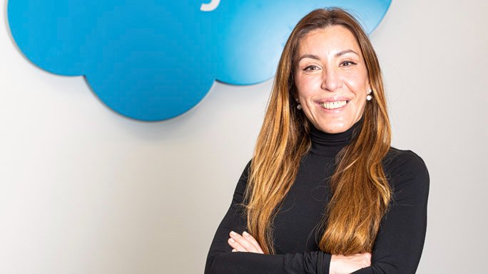SalesforceES's tweet photo. 👥“Hoy las empresas están transformando sus procesos de servicio y ventas para que puedan hacerse en remoto”
@itxaso_2001 #entrevista a @Laura_Abarquero para @siliconspain a unos días del evento #ServiceSummit.
https://t.co/lPM6ZrkDCF https://t.co/B2tgpGwcf5