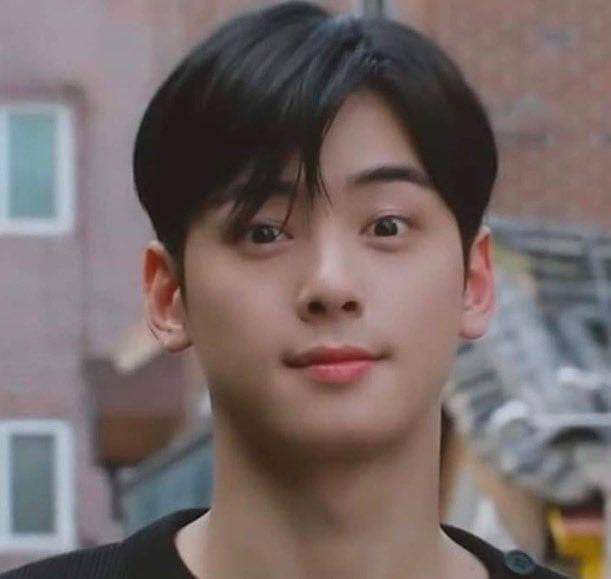 _deadflower99's tweet photo. HAPPY 25TH BIRTHDAY TO MY FOREVER LOVE, LEE DONG MIN! 💘🎉 Im always thankful that you are the reason why I got to know Astro! I loved u from the start, i always look up to you, your talents and kindness made me love u more! We're so lucky that there's a https://t.co/TkM94YzgsA