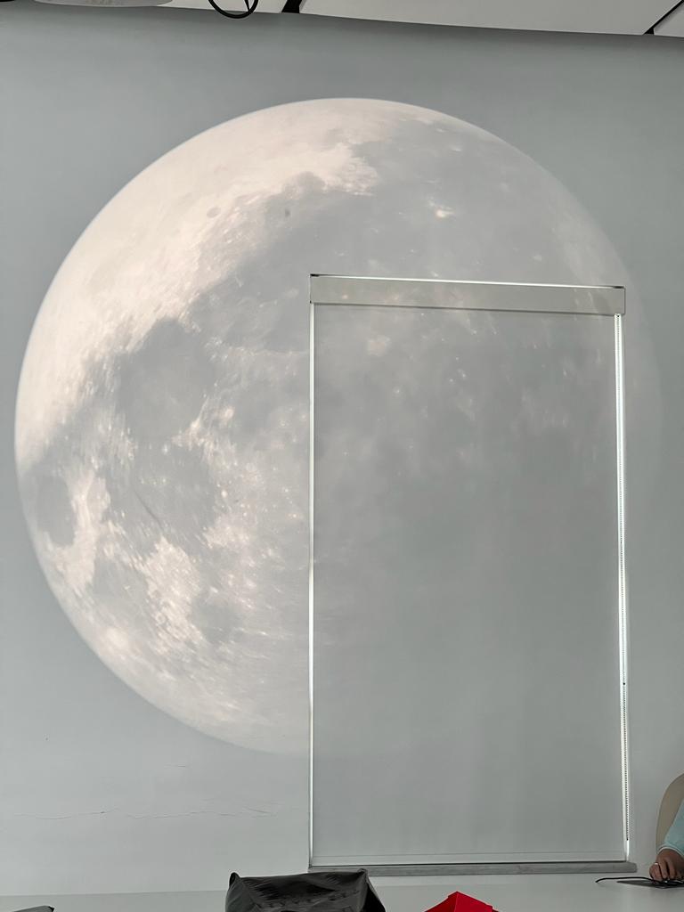 We touched the #moon today at the <a href="/AUDubai/">AUDubai</a> with Prof. Annamaria Lambri <a href="/ilpadula/">Sergio Padula</a> and all the creative students
Can't wait to see all the ideas and inspirations taking shape 
<a href="/iGuzzini/">iGuzzini</a> 
#LightforFuture
#PalcoInOut
#CreativeLight
#Dubai