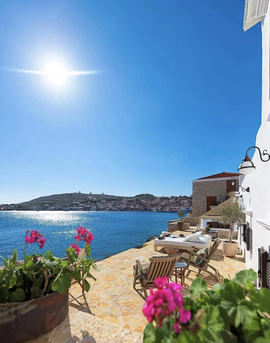 tmbIrpics's tweet photo. The dodecanese islands - chalki ☀️ 🏝 https://t.co/VybkZs7l7J