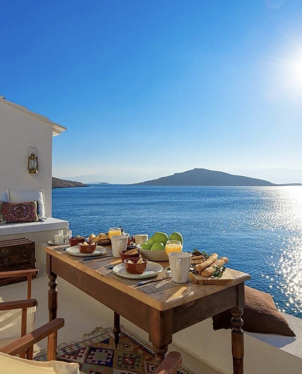 tmbIrpics's tweet photo. The dodecanese islands - chalki ☀️ 🏝 https://t.co/VybkZs7l7J