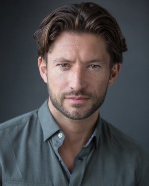CloreClients's tweet photo. Our HUGH COLES (@hughcoles) joins the cast of #AtlantaFX alongside DANIEL DE BOURG (@danieldebourg) and JAN LE (@soho_jan)

It can currently be seen in the US and will be streaming on @disneyplus soon!

⭐ #ProudAgents #Clients #HughColes #DanielDeBourg #JanLe #AtlantaSeason3 📺 https://t.co/MNudHeaOFH