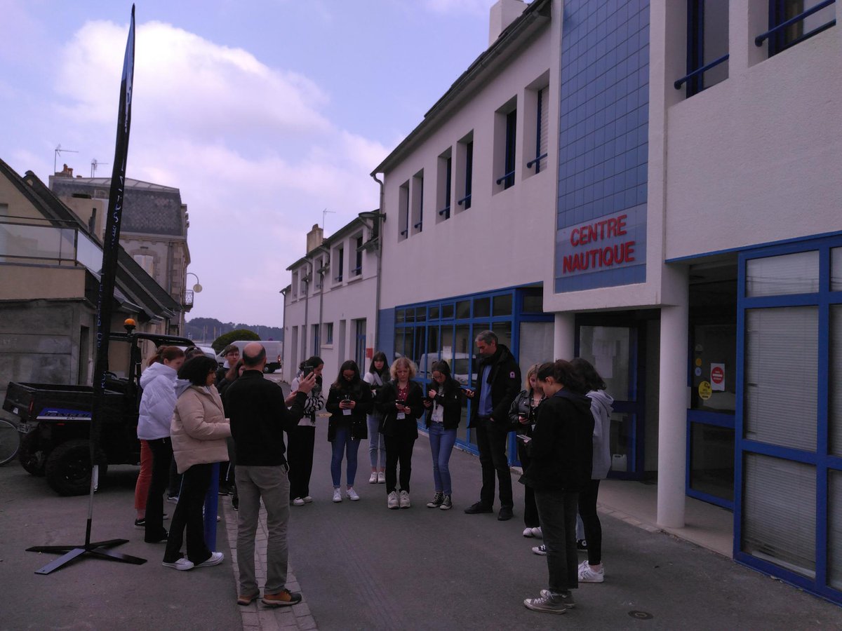 Noise_Planet's tweet photo. Hier, nous avons eu le plaisir de venir présenter nos travaux aux élèves d'Immersion Science à l'île Tudy, organisé par @regionbretagne @CNRS_dr17 @acrennes

L'occasion de réaliser une NoiseCapture party ➡️ https://t.co/od9NNpXmFB

@UMRAE_lab @UGustaveEiffel @CentraleNantes @CNRS https://t.co/d14a8nkQot