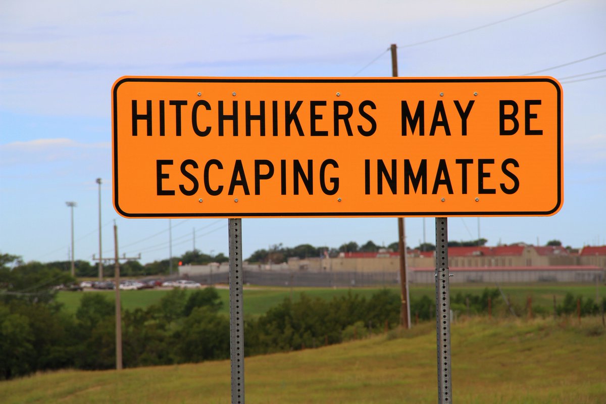 Better not stop on your #roadTrip any near a sign like this for today’s #DailyPictureTheme #journey with @DailyPicTheme2 #hitchhiker #Oklahoma #HistoricRoute66 #Route66Travelers #Roadsafety #traveling @OklahomaRoute66 @DiscoverOK @OklahomaMag @RdTripMemories @StS_Traveler