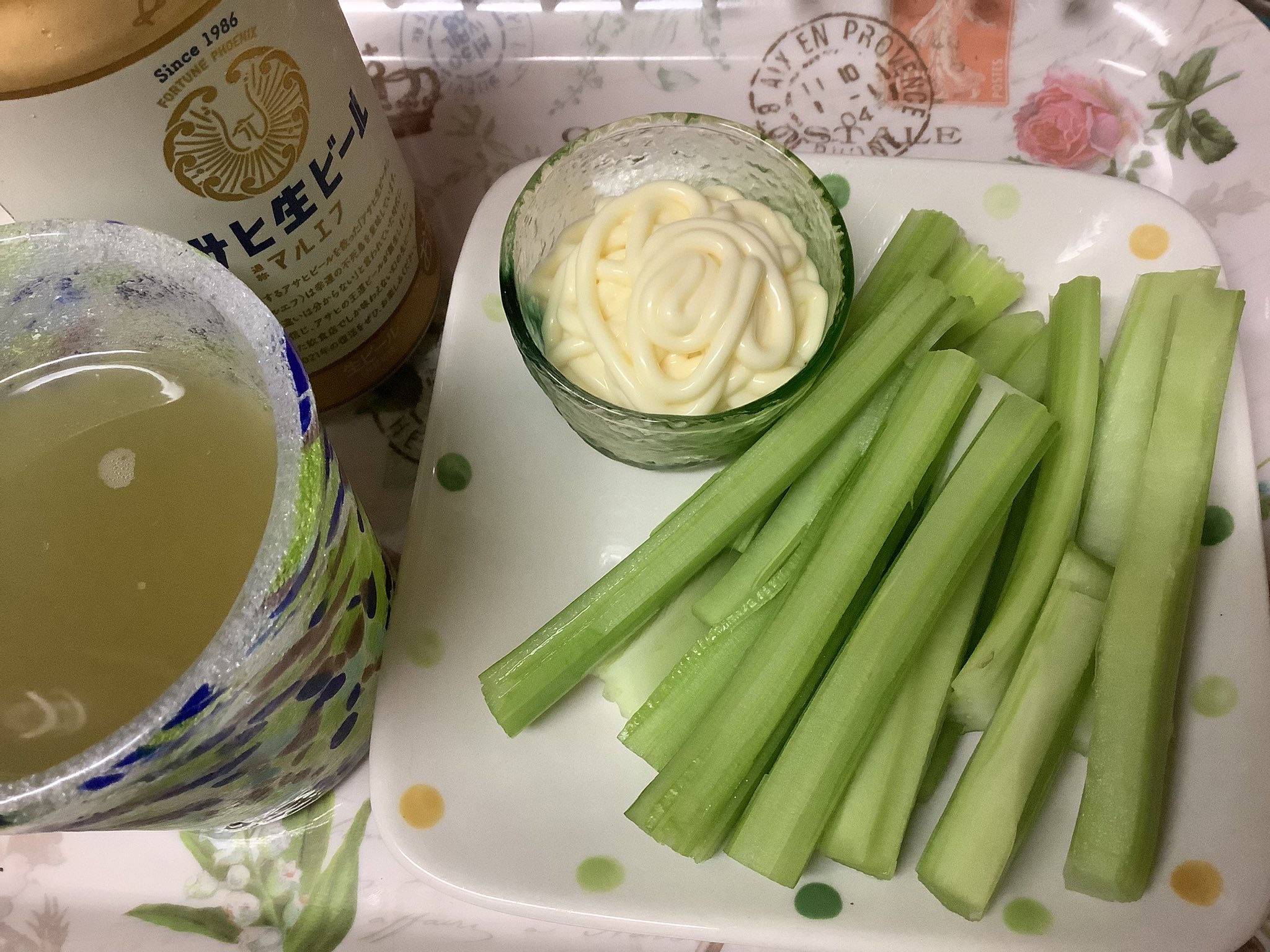 笑スポ 笑う門にスポットライト おつかれわんでい 野菜沢山と肉は少しだけー 生姜焼き スティックセロリ かりーーー わんでい 夕方おじさん会 T Co Fakuxcba Twitter
