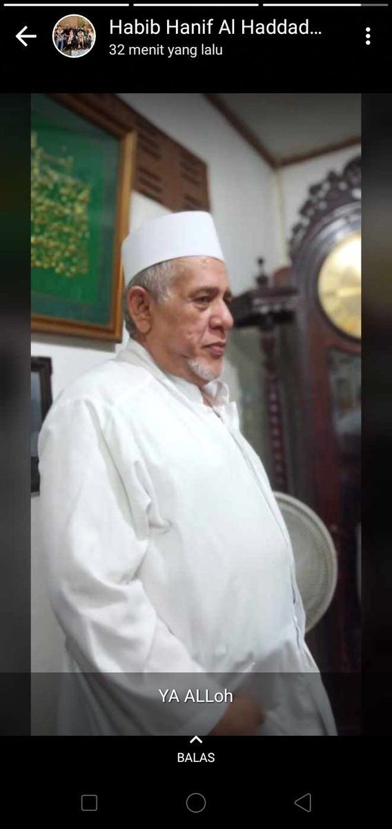 ubay_ahmad's tweet photo. Innalilahi wa innailaihi rojiun Habib Usman bin Abdul Qodir Al Haddad, Min Ahli kheir https://t.co/uku94TqcLc