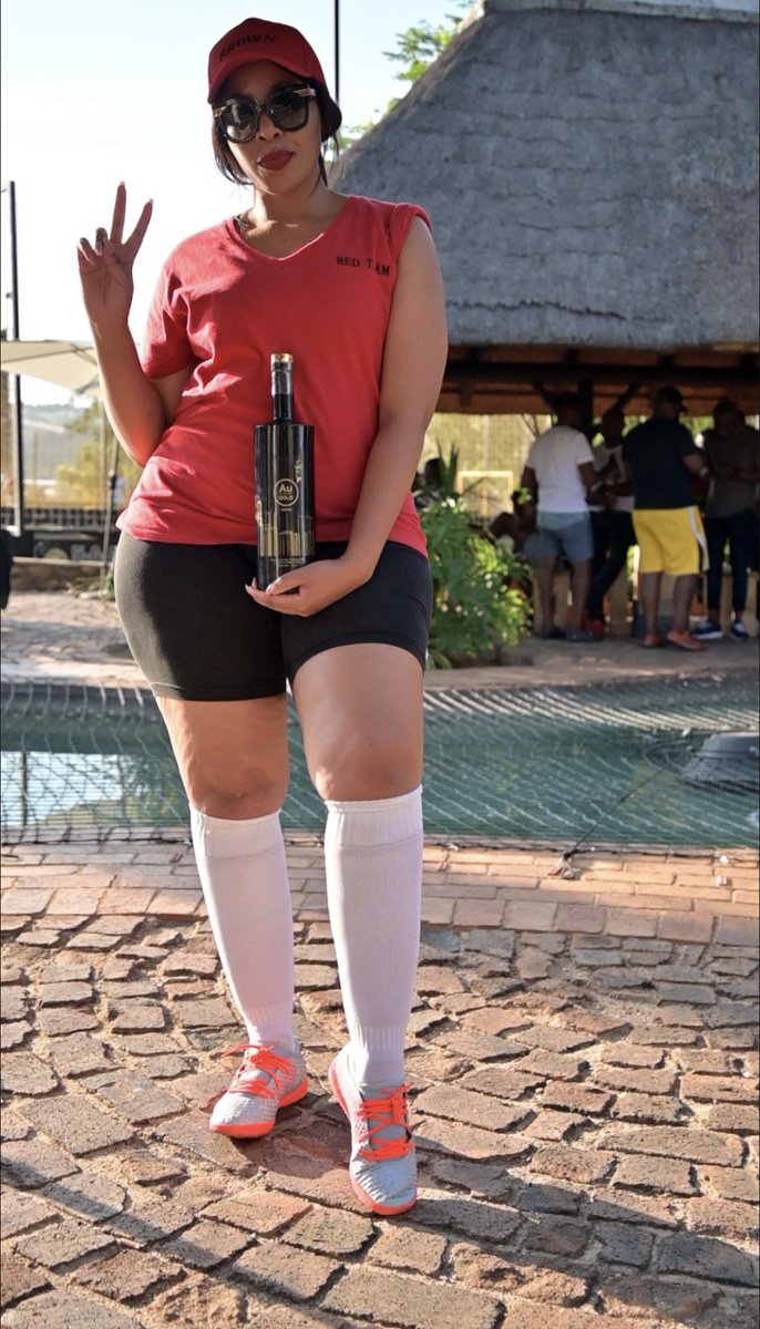 Our #wcw goes out to <a href="/BrownMbombo/">brown_mbombo</a> 👑 a true queen 👏🏻