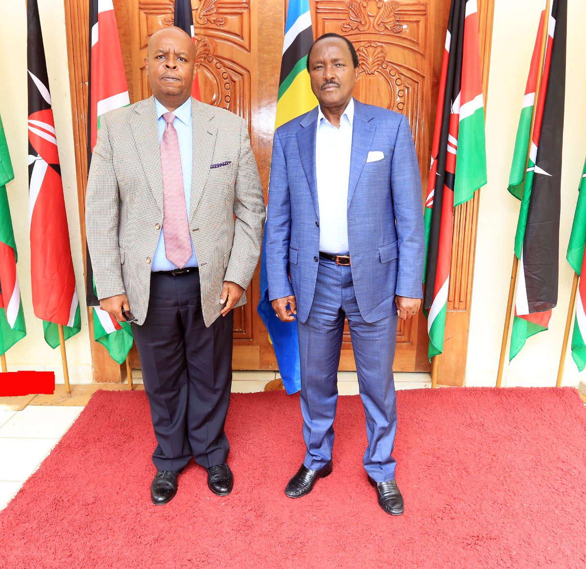 skmusyoka's tweet photo. Earlier toddy, I met with Jimmy Kibaki &amp; committed to strengthening our already strong personal &amp; political relationship. 
We also discussed the forthcoming August General Election 2022. We committed to working together &amp; ensuring that 🇰🇪 remains stable, peaceful &amp; prosperous. https://t.co/Tb2KFYyY6r