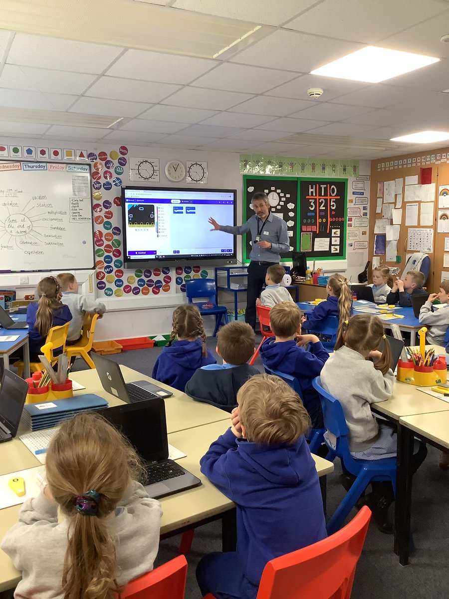 StAgnesY2's tweet image. A great lesson! Computing with Gem Education #stagnescomputing #gemeducation