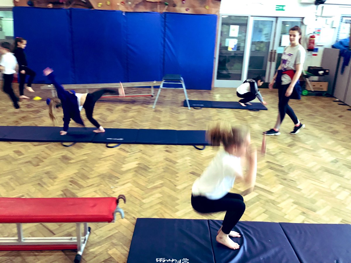EPA_Y1_Y2's tweet photo. #EPAOctopus class have been working extremely hard in their #EPAPE gymnastic lessons with @EliteKidsCoach @DeltaEstcourt https://t.co/KKYbOA9CqV