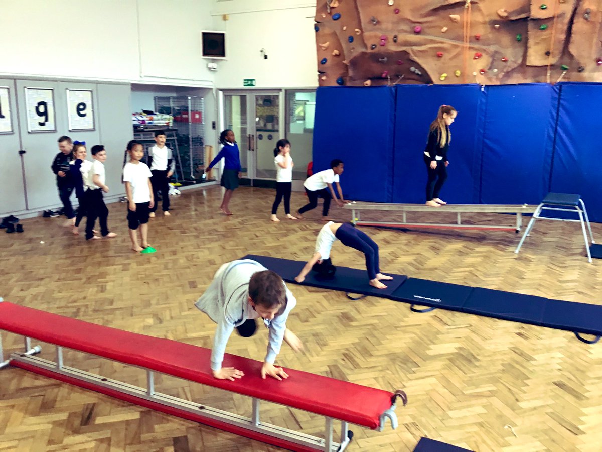 EPA_Y1_Y2's tweet photo. #EPAOctopus class have been working extremely hard in their #EPAPE gymnastic lessons with @EliteKidsCoach @DeltaEstcourt https://t.co/KKYbOA9CqV
