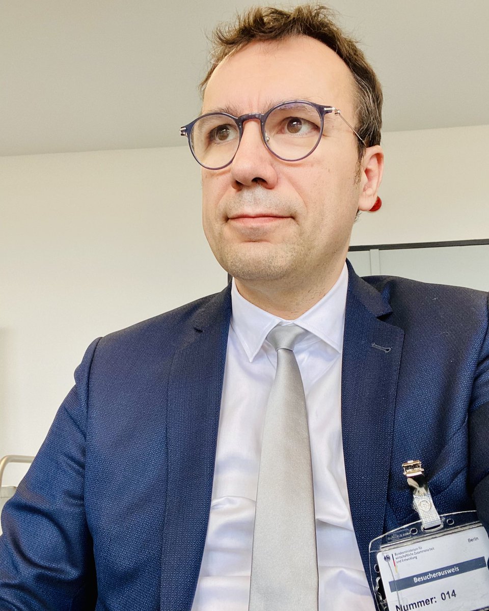 Guillaum_Grosso's tweet photo. In Berlin today working with #Germany to organize an impactful #BreakCovid Summit 🌍 the world will come together on April 8 to ensure we are #OneWorldProtected 🌏 @G7 @BMZ_Bund @gavi #Covax https://t.co/ZXEZkhjp5N