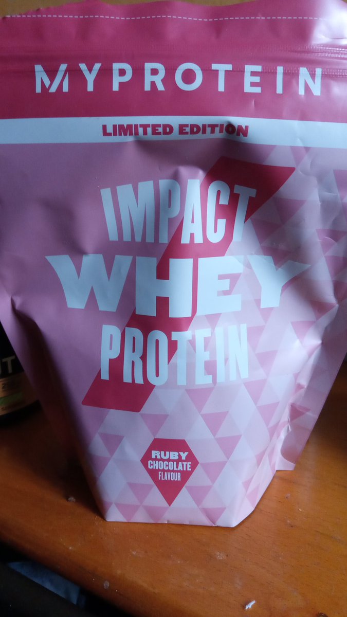 Current favourite protein powder, goes down well with oat milk. Also what pre-workouts do people use? Ive currently got a tub of stuff from Optimum Nutrition but I'm getting a little bored of the flavour (apple) https://t.co/hb7bxXw8DJ