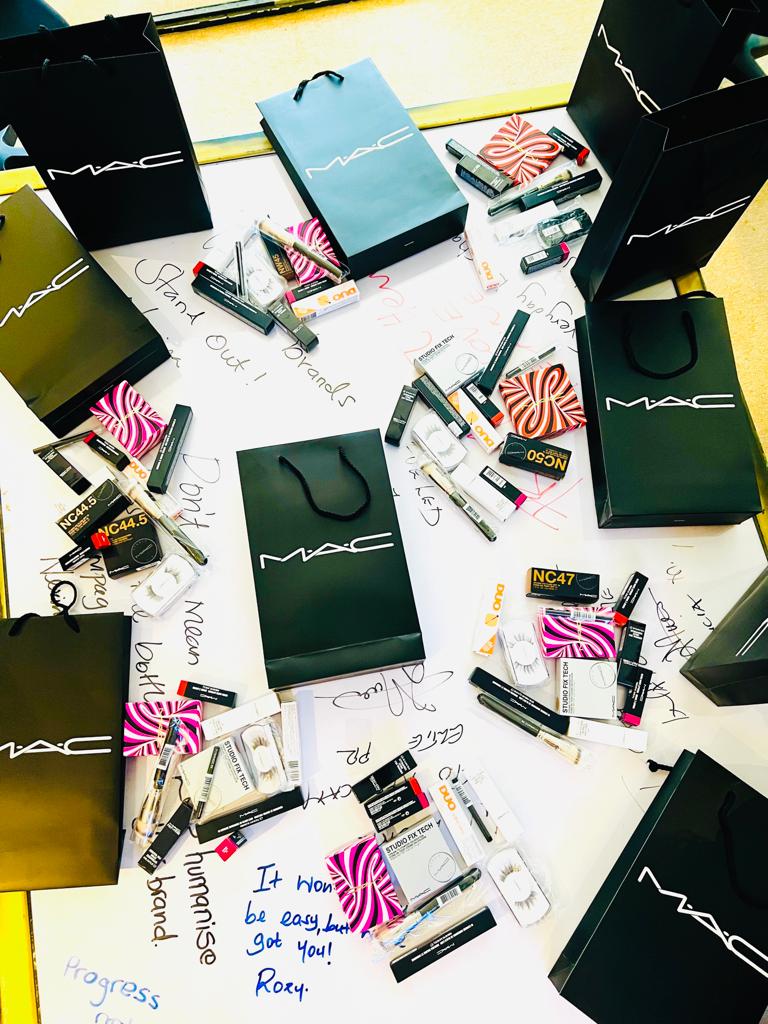 Tishmusau's tweet photo. I am grateful for the love I feel every day from the soft life crew.
#Maccosmetics #MacVivaglam #MacCares https://t.co/jabnCLGpPf