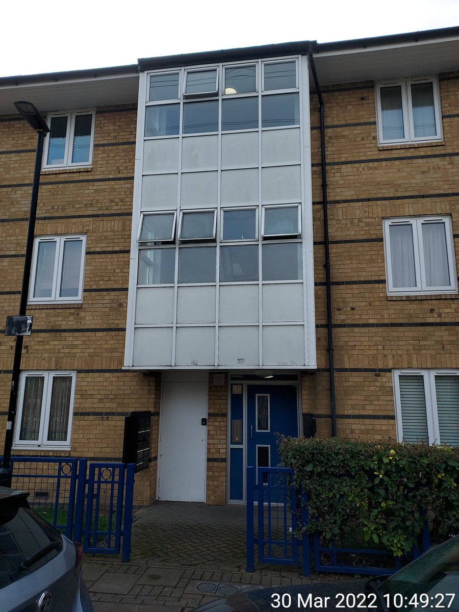 My first #PAonTour this morning at Newark Knok this morning with <a href="/DeanaClarke14/">Deana Clarke</a>, come and say hi!
@pa_housing #TeamPurple