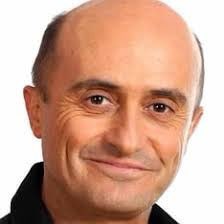 noeliahideko's tweet photo. Pepe Viyuela pasado por el Faceapp es Penélope Cruz https://t.co/AH5OUSthT7