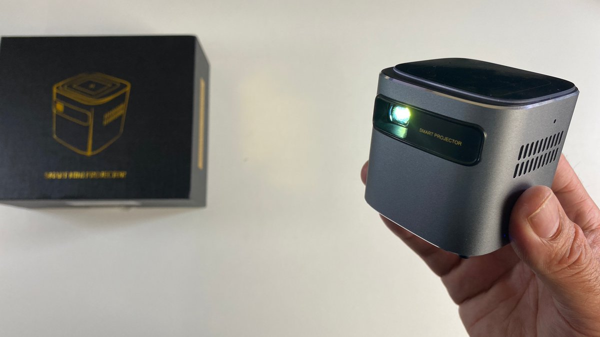 ChigzTechReview's tweet photo. Reviewing an ultra-small LED Video projector. Capable of projecting upto 100" with HDMI inputs to hook up your fav game console. Features Android, 5Ghz Wifi, BT and a 3300mAh Battery.
NEW REVIEW:
▶️ https://t.co/fB7Lc59mdt
---
#MiniProjector #AndroidProjector #Gaming https://t.co/U2zOWlHtPA