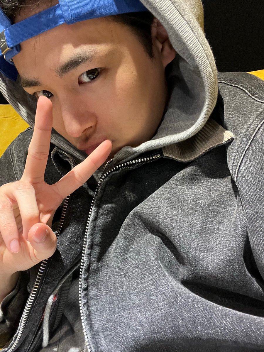 [#병찬] 곧 따뜻한 4월이다가오는데 남은 3월도 화이팅💪🏻💪🏻💛