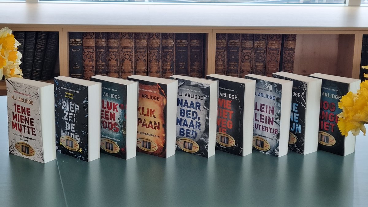 Boekerij's tweet photo. Vanaf morgen in de boekhandel: 3 thrillers van @mjarlidge halen en maar 2 betalen. En € 11,- per stuk. https://t.co/ZUGJYiX911