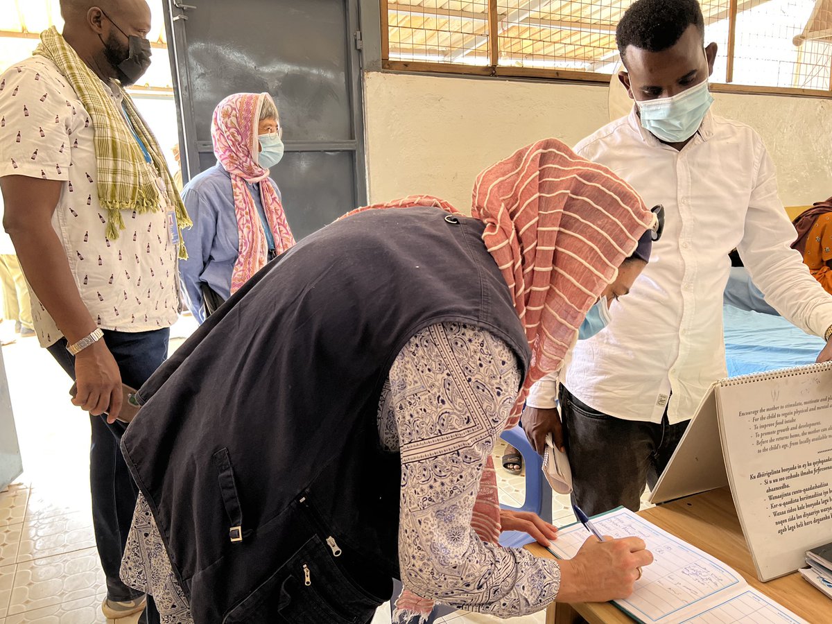 Dollow_Hospital's tweet photo. Waxaaa Booqosho Ku Yimid Hospitalka DRHC Wafti Ay Hogaamineo Ku Xigeenka hayada Wfp si Ay u Kuur Gasho Shaqada Balaaran Ee Hospitalka U Siiyo  Shacabka Uso Adeeg Doonto Hospitalka @JubalandMoH @trocaire @WFPSomalia https://t.co/0tsLiLJb5u