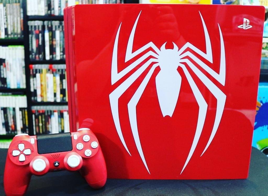 GamerAhmer's tweet photo. Absolutely stunning! 😍 #videogames #collection #gamer #gameroom #gamerahmer #games #gamergirl #spiderman #spidermanps4 #marvel #limitededition #spidermanps4pro #gaming #gamingsetup #beautiful #gamingcommunity #iminlove https://t.co/CKKOWS8n4u