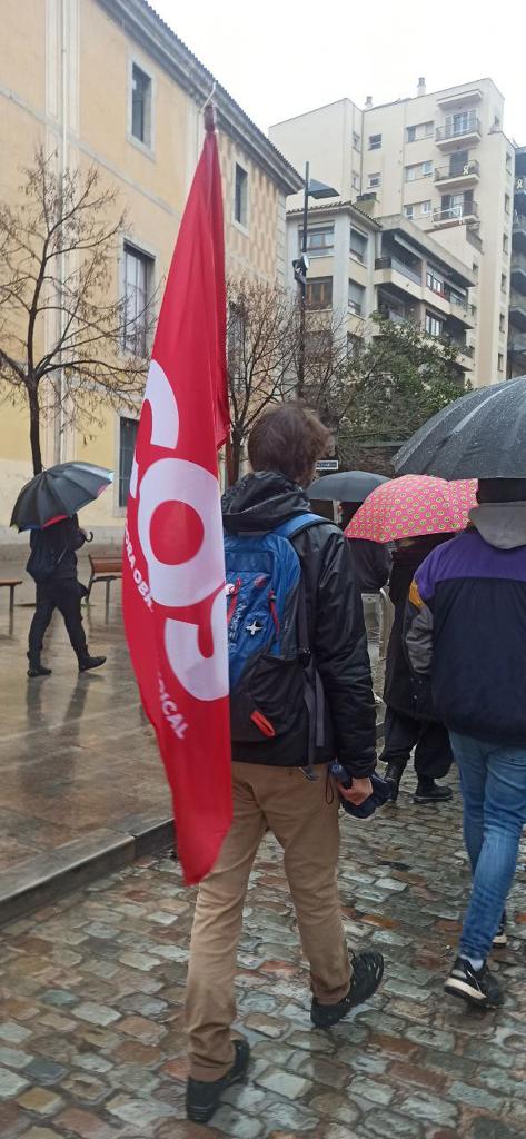 COSEducacio's tweet photo. Continuen les mobilitzacions dels docents en vaga. Per unes condicions de treball dignes i per la fixesa. #VagaEducativa #vagaeducacio #CambrayDimissio #negociacioreal https://t.co/YUAyMsbiJZ