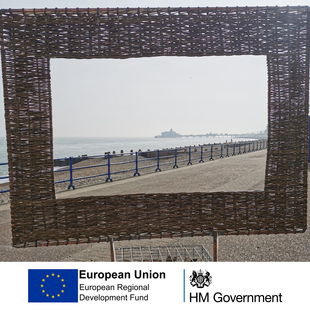 VisitEastbourne's tweet photo. Located at the Redoubt & Beachy Head these willow frames perfectly frame the landscape, capturing some of our favourite views around Eastbourne. If you spot them we'd love to see your photos, simply post them with #FrameYourMoment to share!
#ERDFFunded via the #WelcomeBackFund https://t.co/oePMsNYn2h