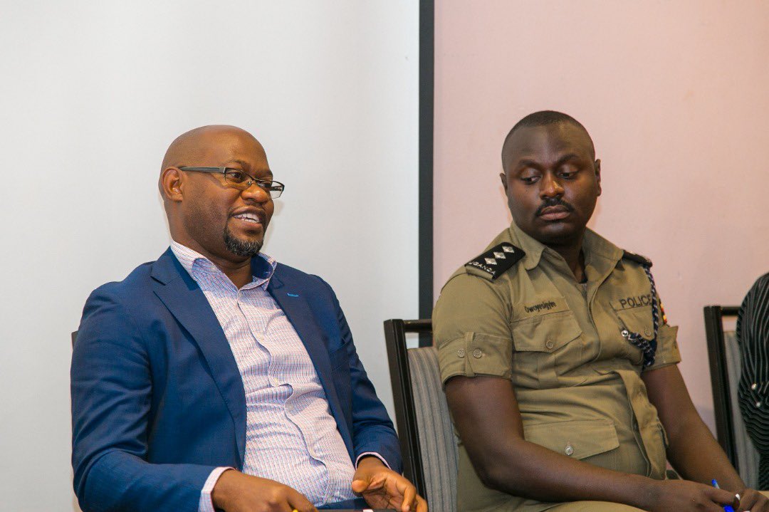 Cepil_Africa's tweet photo. Panelists respond to questions posed to them from stakeholders on media freedoms and Police. 

#MediaGuidelinesUg https://t.co/HpxF4uhThg
