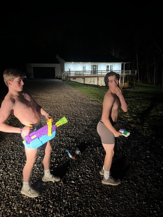 skyler got jared out!!!