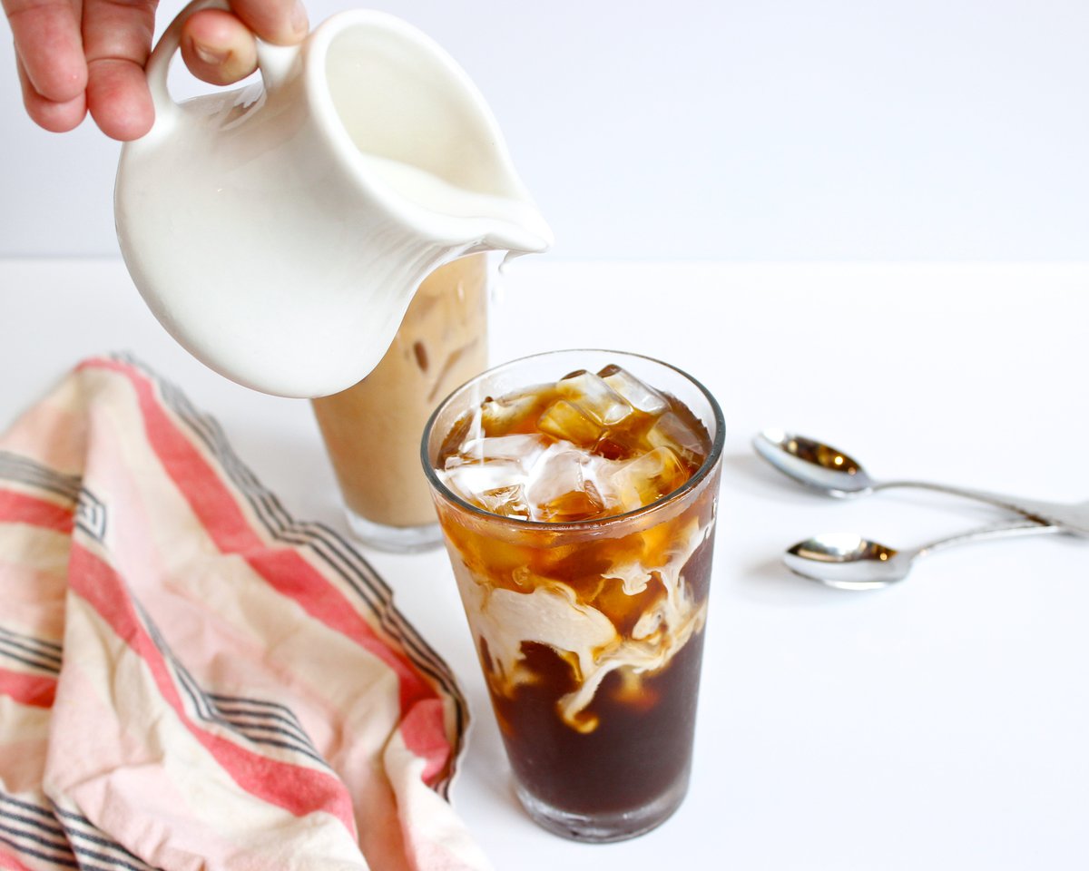 Warm days call for iced coffee 😎🌡