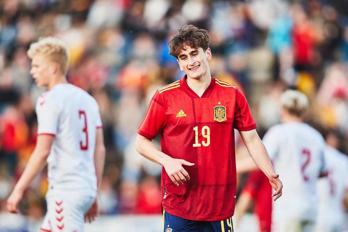 Se nos escapa un reto que nos hacía mucha ilusión jugar pero estoy seguro que este grupo saldrá reforzado de esta . Que la suerte nos pille trabajando , lo mejor está por llegar 💪🏾💪🏾.
.
Ahora vuelta a casa con la cabeza ya puesta en el sábado en Riazor