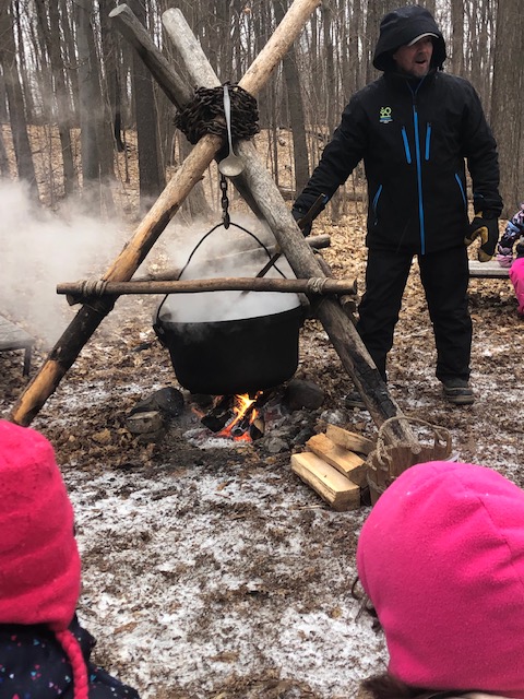 MillersGrovePS's tweet photo. Our first trip!  Ask the kindergarten students how it went!  #GeckosOuting  #SugarBush https://t.co/NlmkoIBf9Z